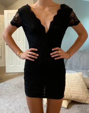 Black Dress thumbnail 1