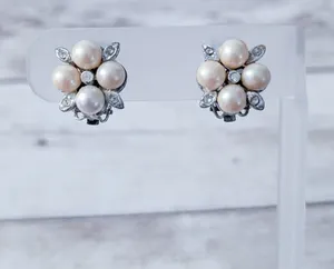 Vintage Clip On Earrings Faux Pearl Quad - Condition Issues thumbnail 1