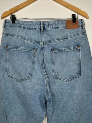 Zara High Rise Raw Hem Straight Leg Jeans Light Wash Size 12 thumbnail 5