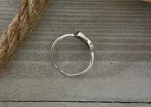 Sterling Silver Moon & Star Toe Ring Midi Ring thumbnail 4
