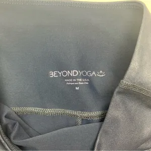 Beyond Yoga size medium Deep Blue shiny Leggings thumbnail 3