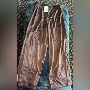 Peppermayo Milano Satin Pant in Chocolate Brown Size 6 New with tag thumbnail 10