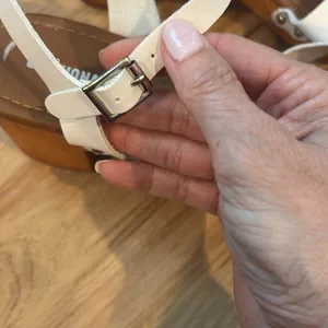 Cushionaire Sandals thumbnail 4