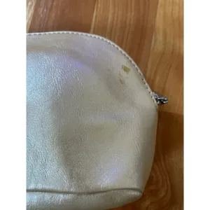 Collectable Danielle Nicole Disney Beauty‎ And The Beast Cogsworth Makeup Bag thumbnail 3