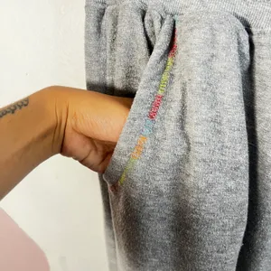 Vtg Y2K Bebe Logo Joggers Womens 2X Gray Rainbow Trim Sweatpants‎ 2000s thumbnail 4