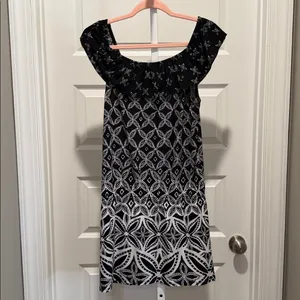 White House Black Market Dress M Black‎ White Off Shoulder Geometric thumbnail 5