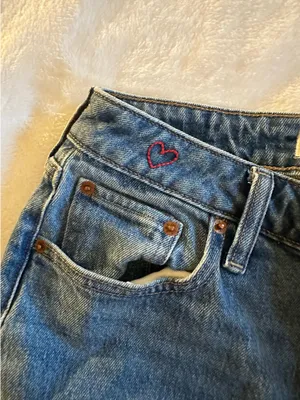 Abercrombie Mid-Rise 90s Straight Jeans thumbnail 4