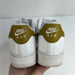 NIKE Size 9.5 Air Force 1 '07 NN Next Nature DV3808-101 Bronzine White Leather‎ thumbnail 10