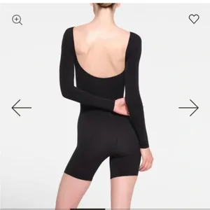 Skims seamless sculpt long sleeve low back mid thigh bodysuit onyx Large NWOT thumbnail 2