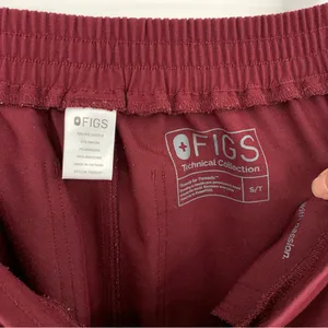 FIGS Yola Skinny Scrub Pants Burgundy S Tall thumbnail 4
