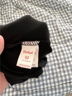 Romwe Black Tank thumbnail 2