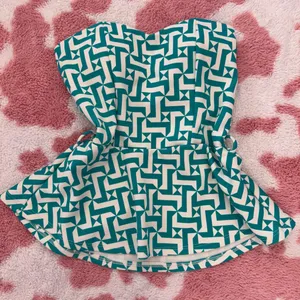 Teal Geometric Strapless Peplum Top w/ Built-In Padded Bra – Snatched Fit | Size S | Euro Summer Vibes 💚 thumbnail 3