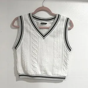 Shein Cropped Sweater Vest  NWOT thumbnail 2