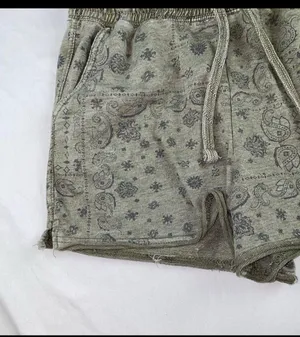 NEW Shorts Green Size M thumbnail 2