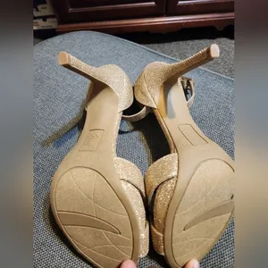 Gold Lavish heels measurements are pictured. thumbnail 3
