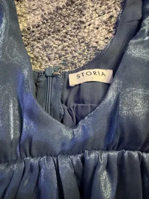 Storia Blue Ruffle V-neck Top thumbnail 2