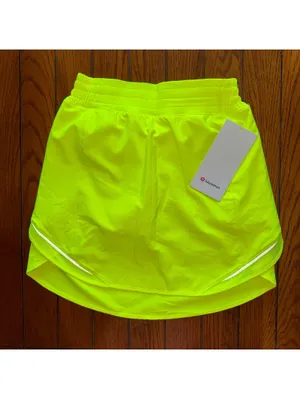Lululemon Hotty Hot Skirt High Rise Long Highlight Yellow Size 4 NWT thumbnail 2