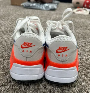 Nike Air Shoes thumbnail 2