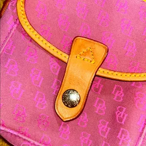 Vintage Y2K Pink Canvas Monogram and Leather Dooney & Bourke Crossbody Bag thumbnail 8