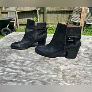 Louise Et Cie Zalia Ankle Boot Heel Zip Women's Black Boot 9 Leather Short‎ thumbnail 2
