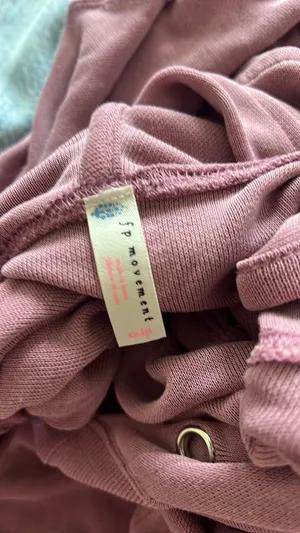 Free People Movement top thumbnail 3