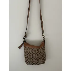 Coach Vintage Y2K F061-10402 Signature Jacquard Monogram Crossbody Bag thumbnail 12
