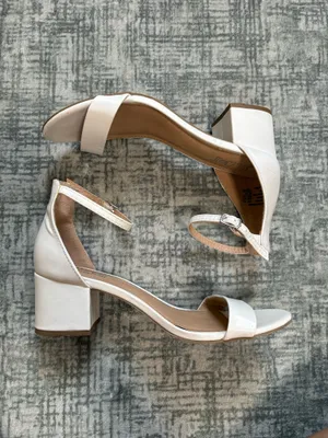 Brash Super cute white heels thumbnail 2
