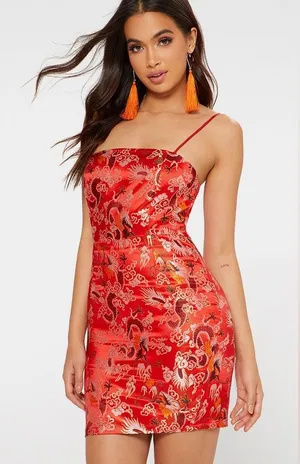 NWT PrettyLittleThing Red oriental Dragon-Print bodycon dress thumbnail 1