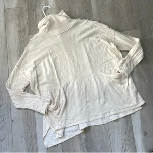 Free People Top mockneck baggy oversize womens Cream (large) boho artsy lagenlook thumbnail 1