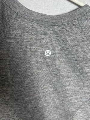 Lululemon Swiftly Tech Cropped Short sleeve Shirt Grey Size 8 thumbnail 3