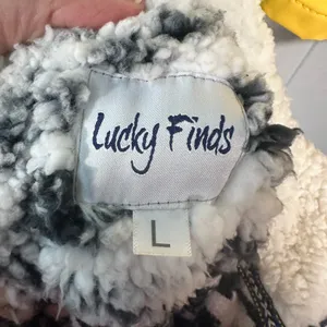 Lucky Find Black and White Sherpa Pullover Size Large EUC thumbnail 7