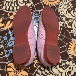 COLE HAAN  Pink Suede Lace-Up Oxfords thumbnail 4