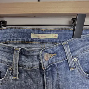 Levi’s 711 Blue Women's Skinny Jeans thumbnail 3