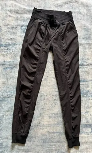 Lululemon Dance Studio Black Mid Rise Jogger Size 2 thumbnail 1