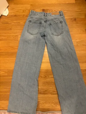 Light Wash Low-Waisted PacSun Jeans thumbnail 2