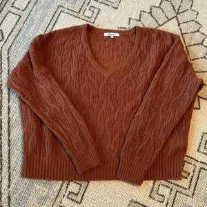 Madewell Alna V-Neck Sweater thumbnail 1