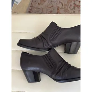 Baretraps‎ Reagen Womens 8M Black Ruched Slip On Block Heel Booties BTF18-10454 thumbnail 4