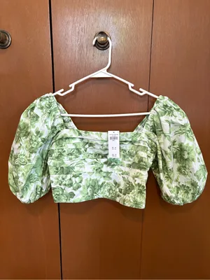 Abercrombie & Fitch Green Floral Puff-Sleeve Crop Top thumbnail 2
