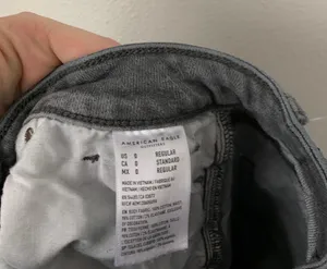 American Eagle mom jeans style Jeans thumbnail 3