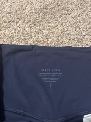 Athleta Ultra High Rise Elation Capri Leggings size large thumbnail 3