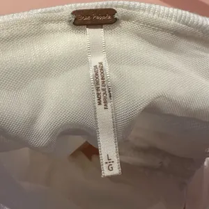 NWOT Boulevard Top in white, 16” p2p lots of stretch size Large thumbnail 10