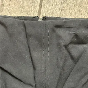 White House Black Market Classic Black Pencil Skirt thumbnail 4
