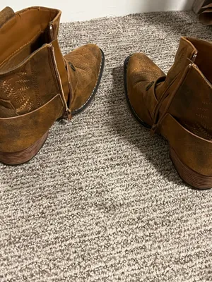 Natural Reflections Kaylee Ankle Boots women’s size 7 U.S. Cognac Brown thumbnail 7