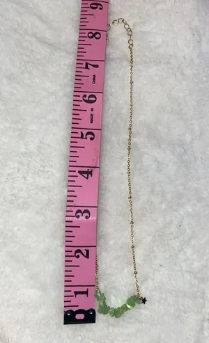 Light green cat eye crystal chip necklace thumbnail 3