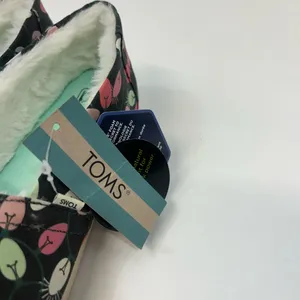 NWT Toms Black and Pink Christmas Loafers thumbnail 6