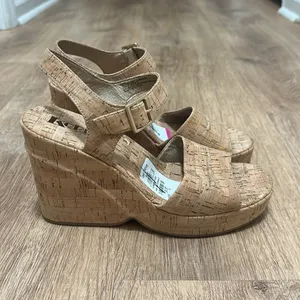 KORKS | NEW Women's Buckle Metallic Fleck Tan Cork Wedge Platform‎ Sandals, 9 thumbnail 5