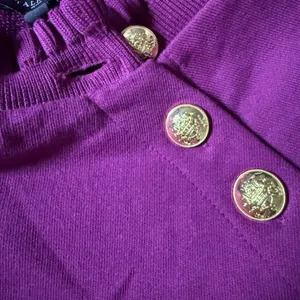 Talbots Ruffle Trim Raglan Purple Sweater Gold Buttons Cottage Boho Size Medium thumbnail 7
