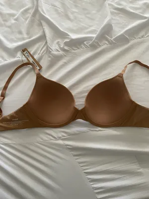 SKIMS Fits Everybondy Tshirt Bra thumbnail 7