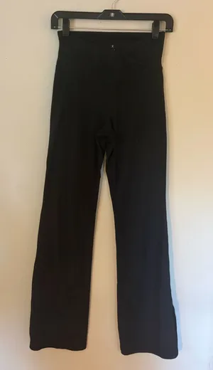 Danskin Cross Leggings thumbnail 1