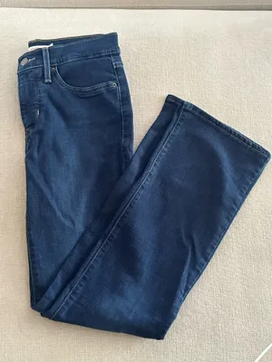 Levi’s 315 Shaping Bootcut Jeans thumbnail 1